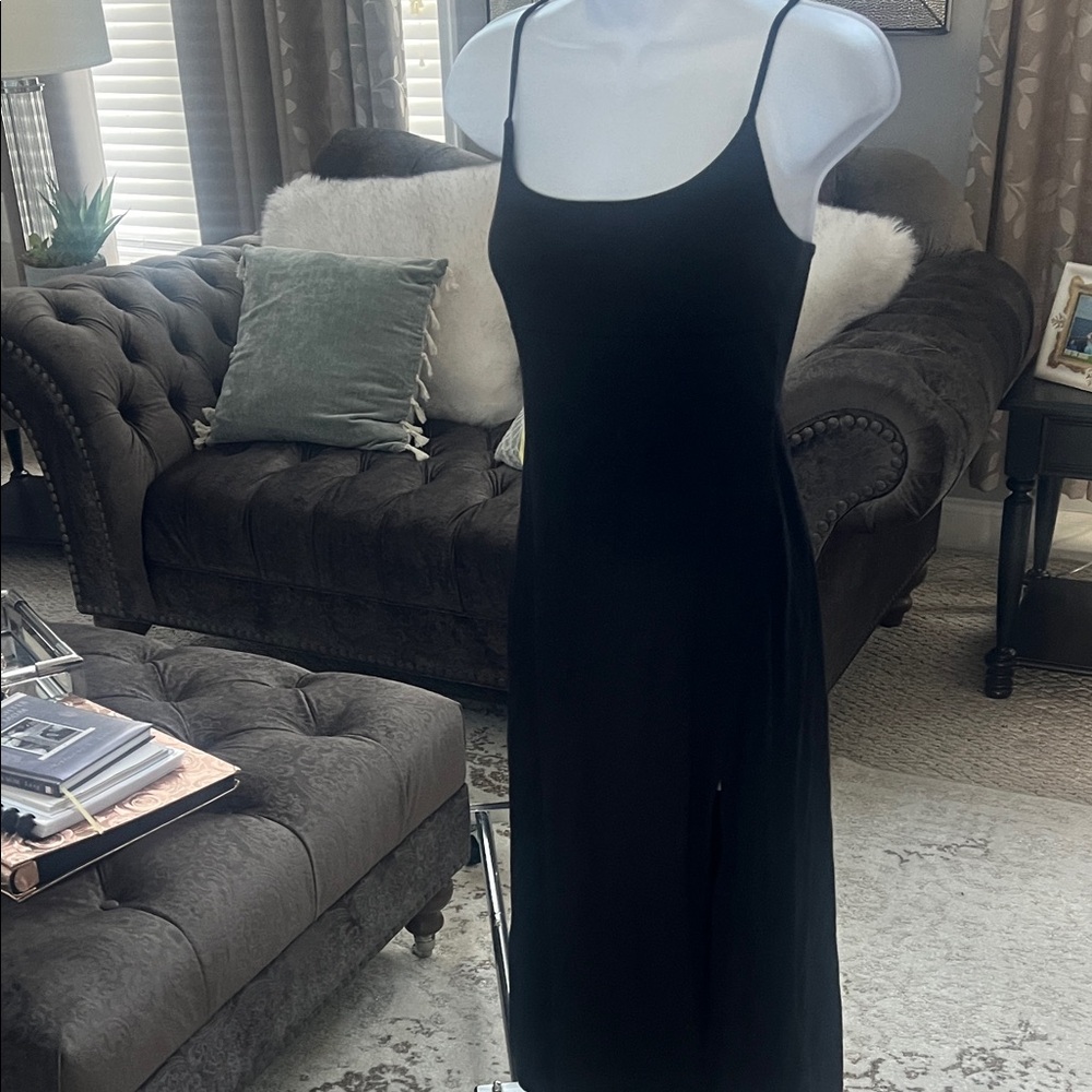 Wilfred Black Spaghetti-Strap Midi Slip Dress